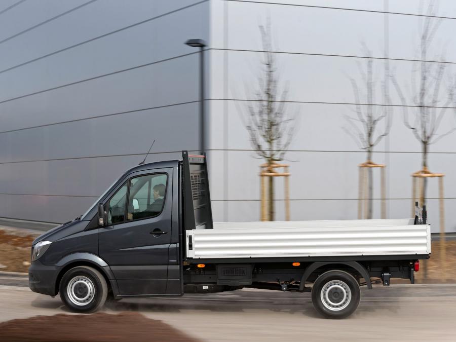  Mercedes-Benz Sprinter Dropside 2013 года  (фото 4 из 8)
